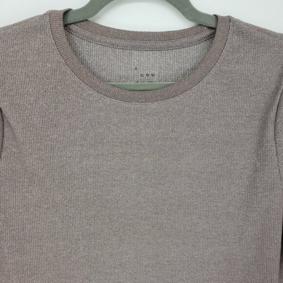 3/$25 A New Day Metallic Ribbed Long Sleeves Top XXL Fitted Silver Taupe Tan - Picture 6 of 7